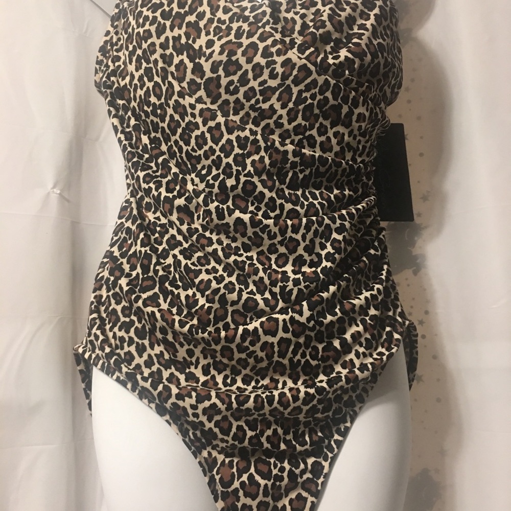 Women’s agua green